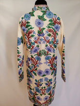Load image into Gallery viewer, Cream Kashmiri Ari embroidered wool jacket
